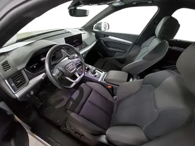 Gebraucht Audi Q5 Sportback Advanced Plus 204 PS (150 kW) 2023 Individuallackierungen audi exclusive SUV