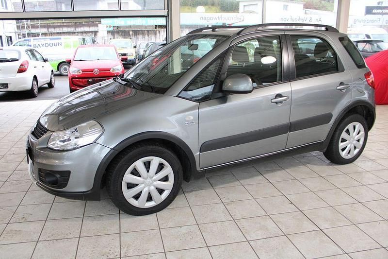 Gebraucht Suzuki SX4 135 PS (99 kW) 2013 Grau SUV