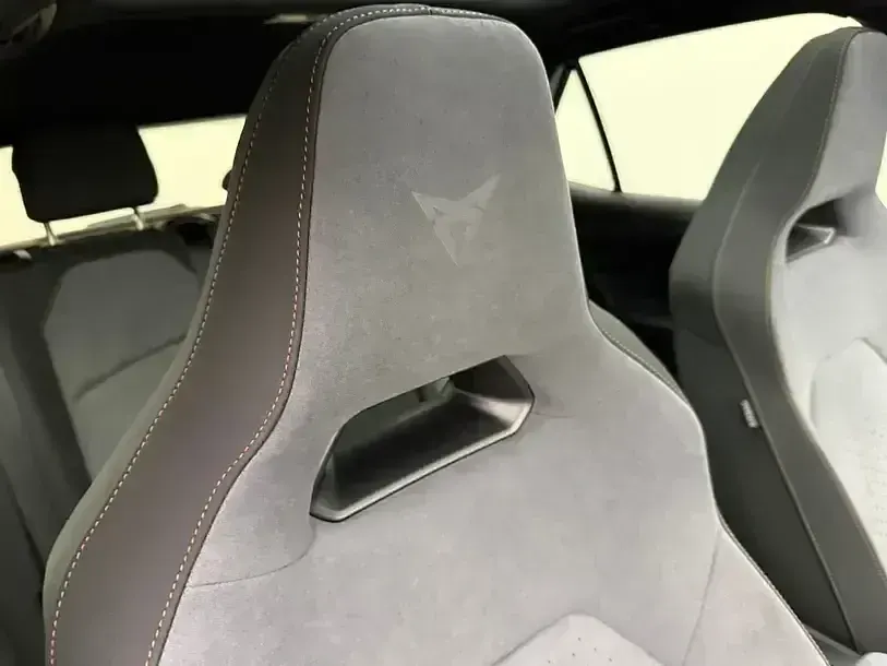 Usata Cupra Born 169 kW (231 CV) 2023 Bianco Utilitaria