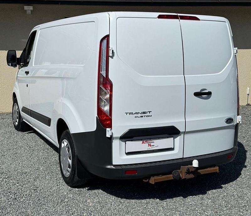 Second-hand Ford Transit Custom 125 CP (91 kW) 2016 Alb Monovolum