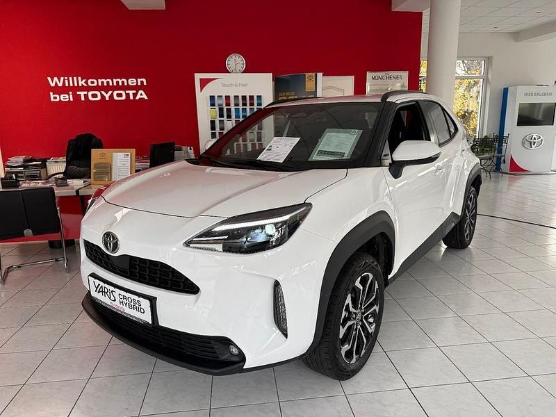 Neu 2025 Toyota Yaris Cross SUV | 27.990 € (Guter Preis) - Bild 1/4
