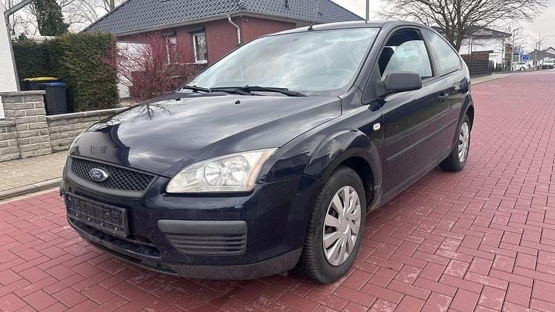 Gebraucht Ford Focus Ambiente 80 PS (58 kW) 2004 Blau Limousine
