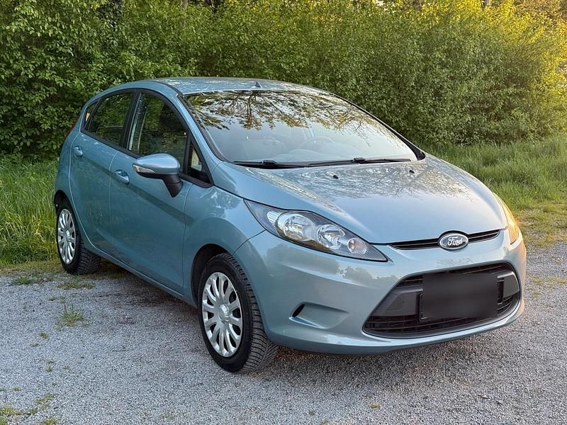 Blau Gebraucht 2009 Ford Fiesta Kleinwagen | 2.190 € (Guter Preis) - Bild 1/4