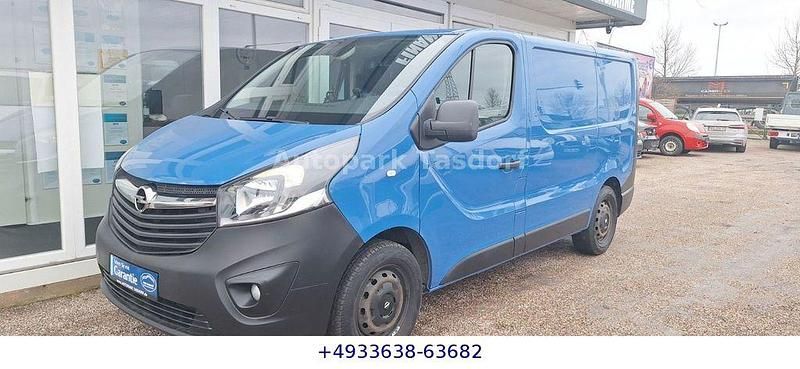 Gebraucht Opel Vivaro 95 PS (69 kW) 2017 Blau Van / Kleinbus