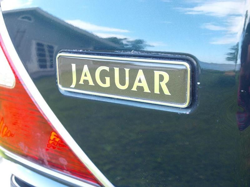 Gebraucht Jaguar XJ 284 PS (208 kW) 2001 Grün Limousine