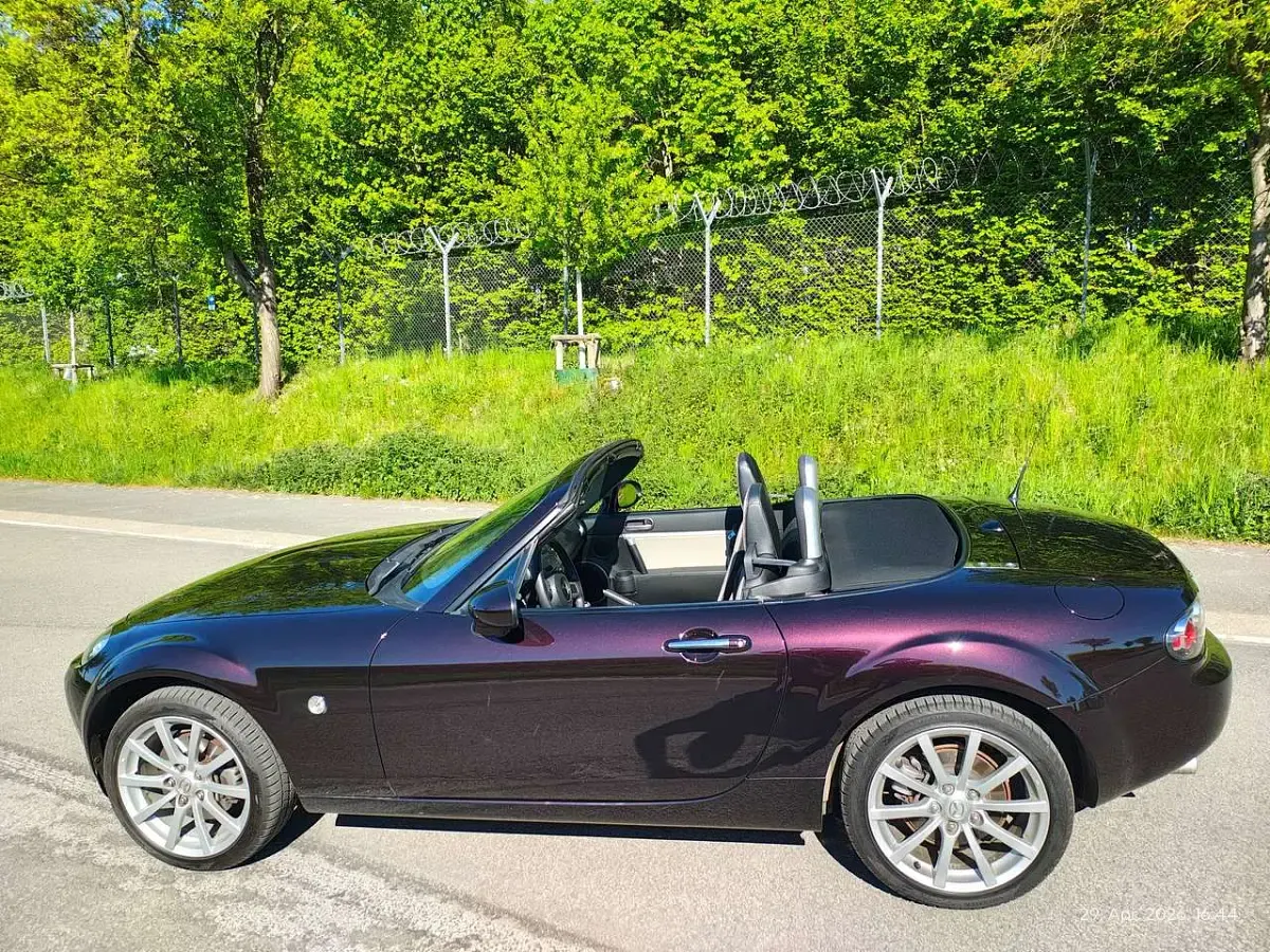 Używany Mazda MX5 160 KM (117 kW) 2007 Purpurowy Kabriolet