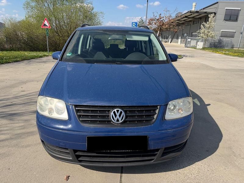 Gebraucht VW Touran Basis 101 PS (74 kW) 2004 Braun Van / Kleinbus