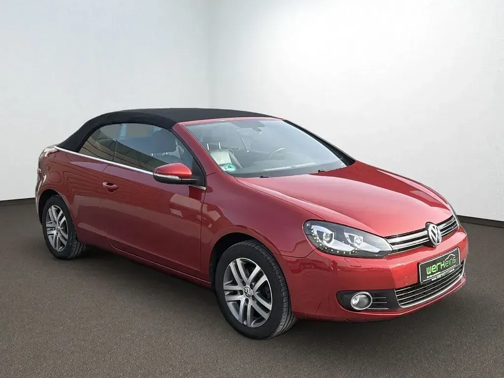 Gebraucht VW Golf 105 PS (77 kW) 2011 Rot (metallic) Cabrio
