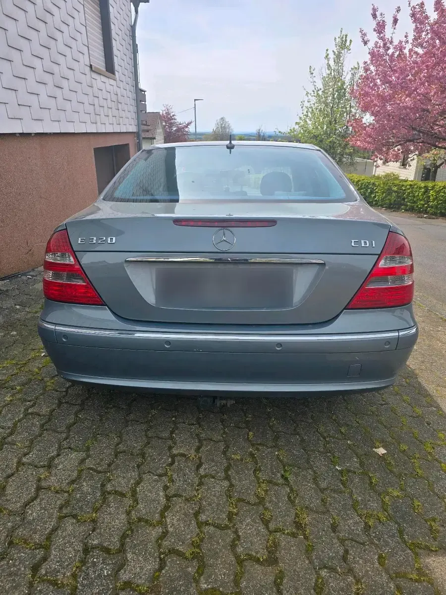 Gebraucht Mercedes E320 224 PS (164 kW) 2005 Limousine