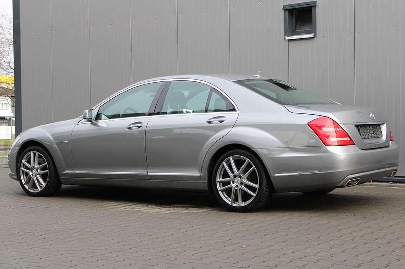 Gebraucht Mercedes S400 279 PS (205 kW) 2011 Palladiumsilber  metalliclack Limousine