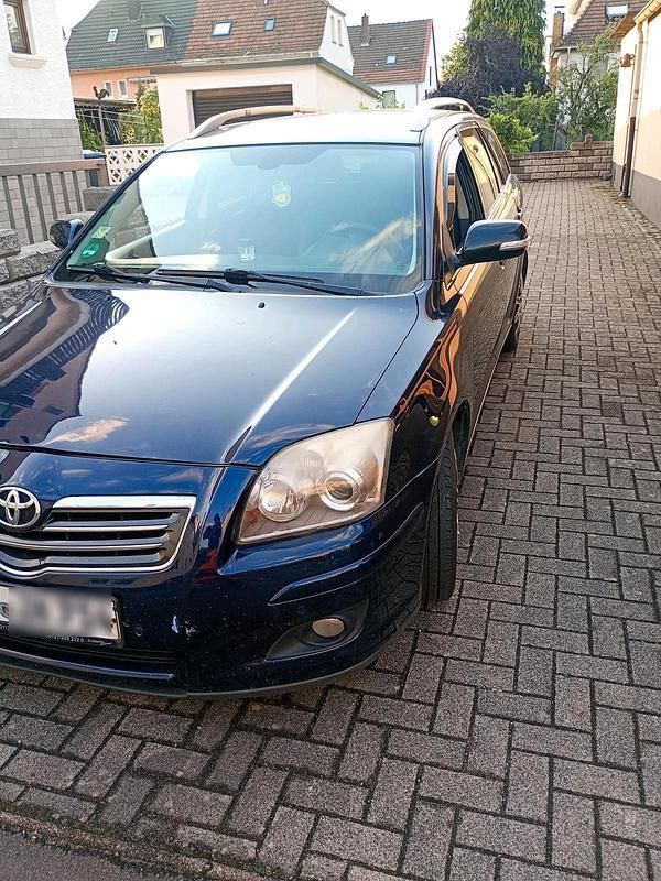 Blau Gebraucht 2008 Toyota Avensis Kombi | 1.750 € (Guter Preis) - Bild 1/4