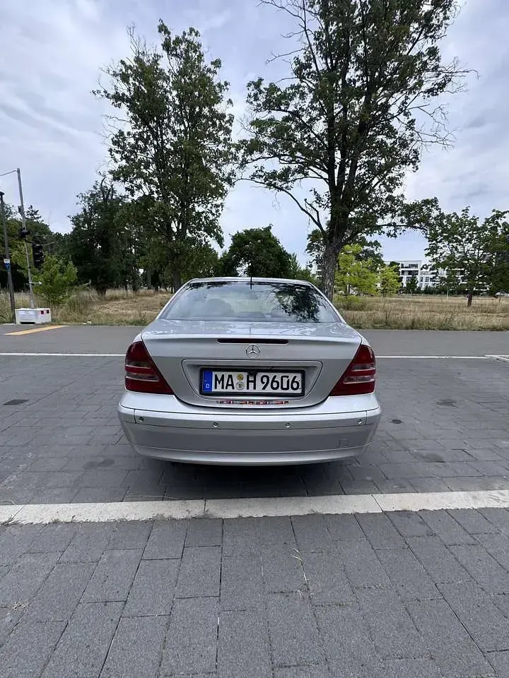 Gebraucht Mercedes C220 Classic 143 PS (105 kW) 2001 Limousine