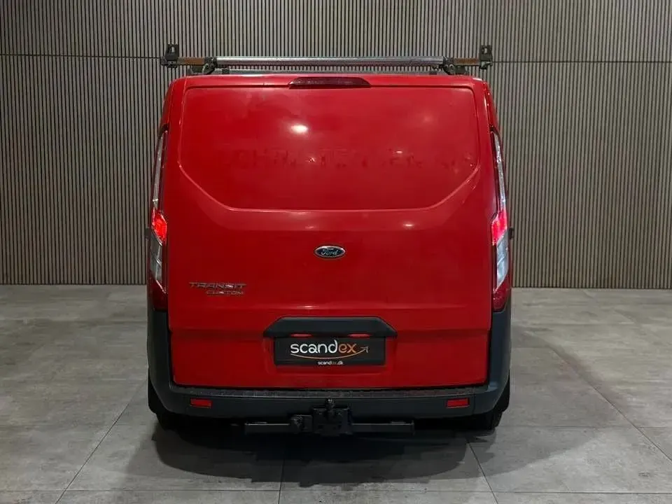 Używany Ford Transit 101 KM (74 kW) 2014 Czerwony Minivan
