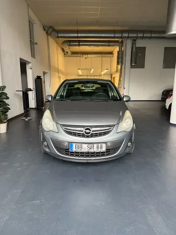 Gebraucht Opel Corsa 87 PS (63 kW) 2013 Grau Kleinwagen