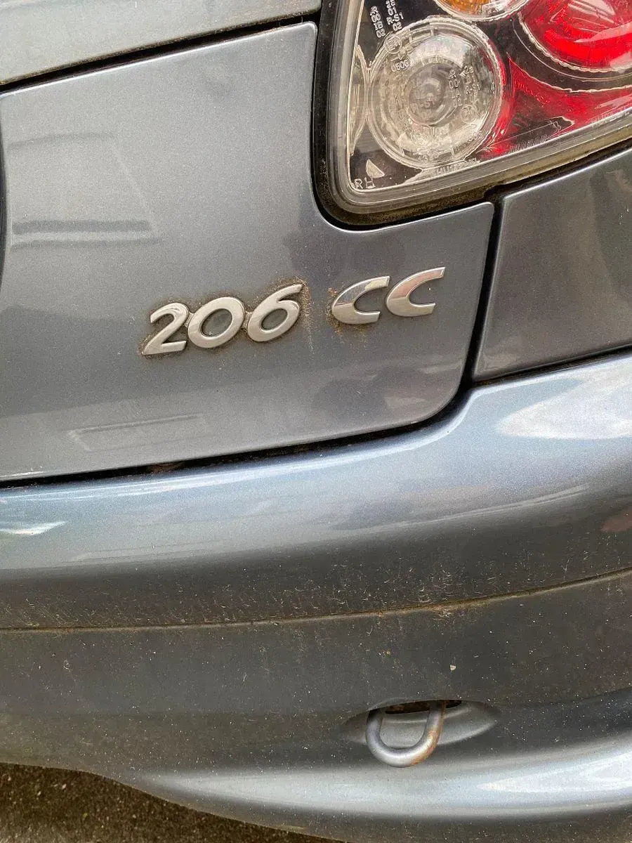 Gebraucht Peugeot 206 CC Filou 109 PS (80 kW) 2005 Grau Cabrio