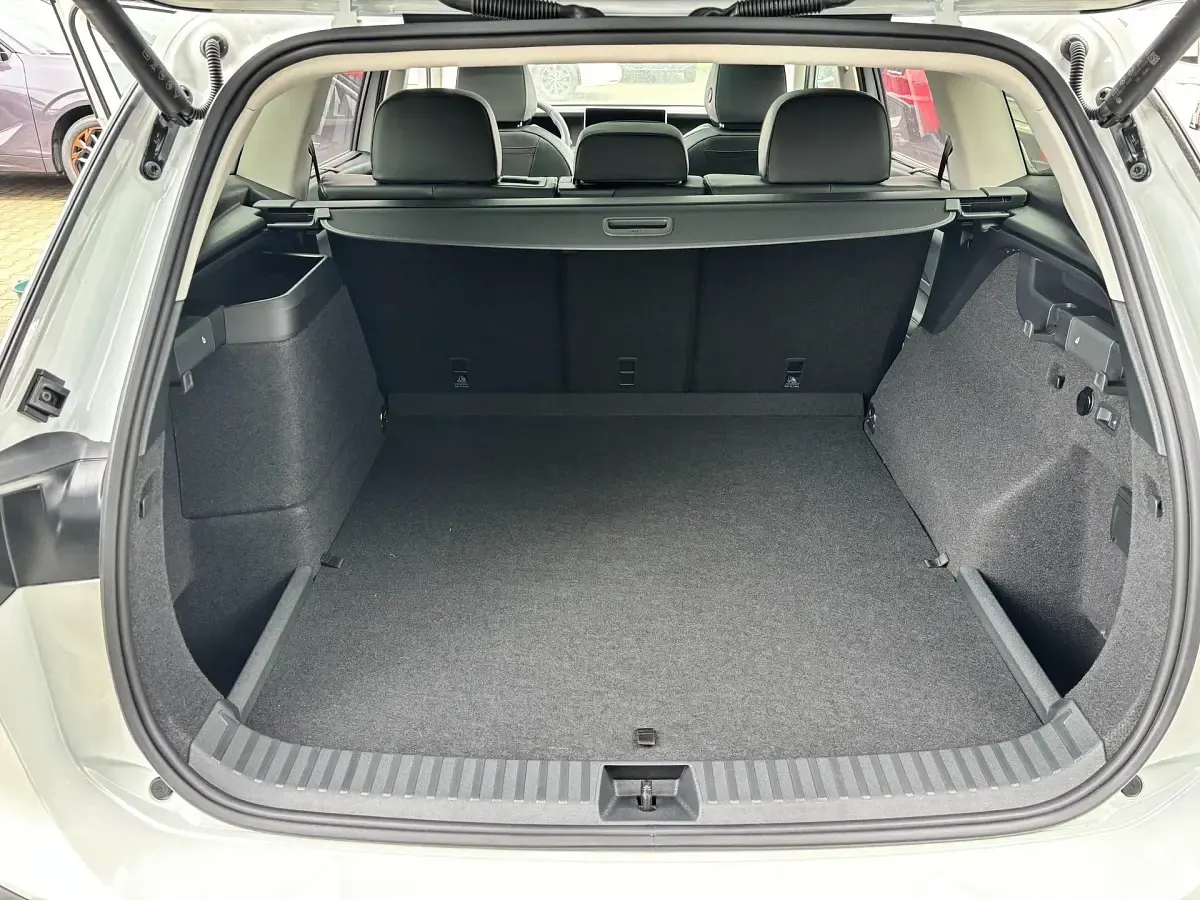 Neu VW Tayron R-line 204 PS (150 kW) 2026 SUV