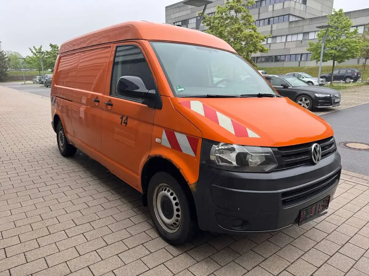 Gebraucht VW Transporter 140 PS (102 kW) 2013 Orange Van