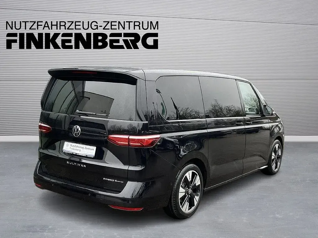 Gebraucht VW Multivan Goal 177 PS (130 kW) 2026 Schwarz Van / Kleinbus