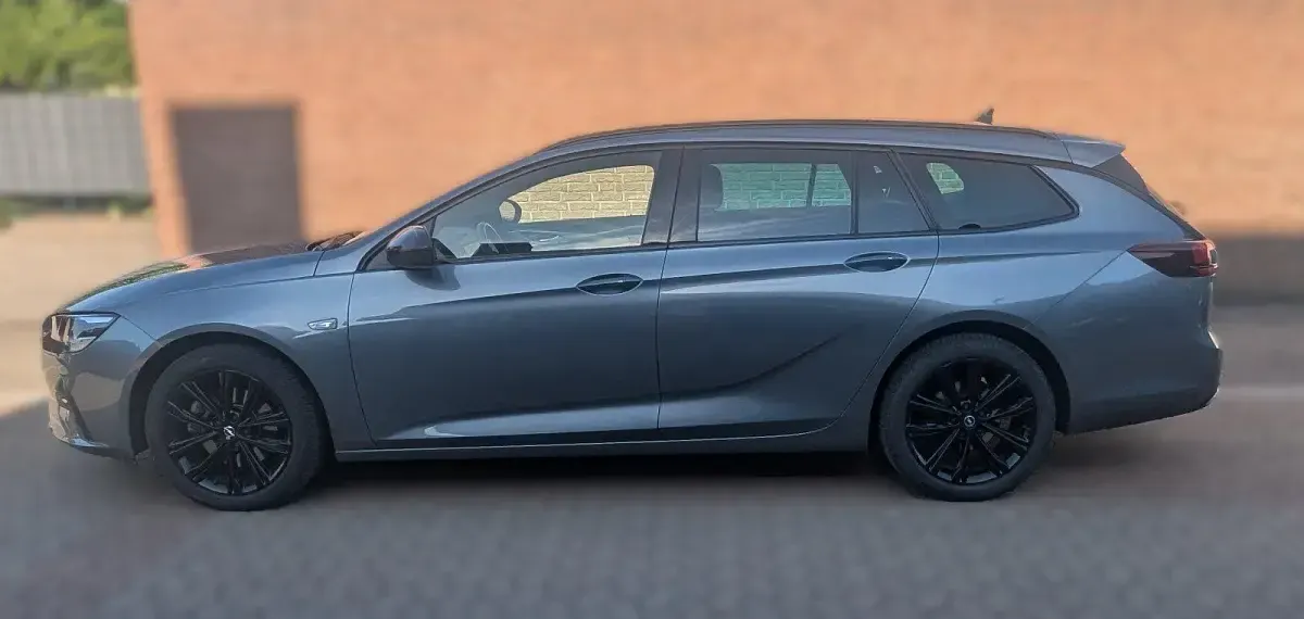 Gebraucht Opel Insignia Ultimate 174 PS (127 kW) 2020 Grau Kombi