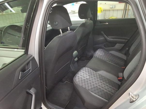 Gebraucht VW Taigo R-line 150 PS (110 kW) 2025 Reflexsilber metallic/schwarz SUV