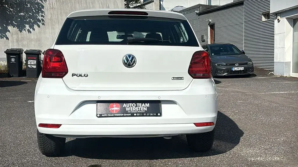 Gebraucht VW Polo Comfortline 60 PS (44 kW) 2017 Weiß Limousine