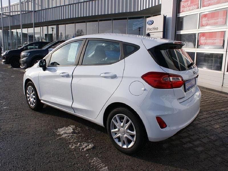 Gebraucht Ford Fiesta Trend 75 PS (55 kW) 2021 Frostweiß Limousine