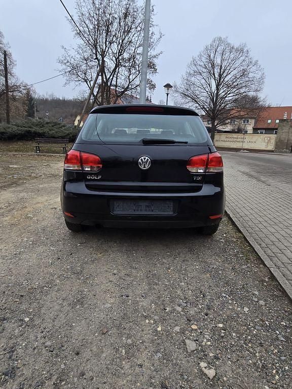 Gebraucht VW Golf VI Trendline 105 PS (77 kW) 2011 Schwarz Kleinwagen