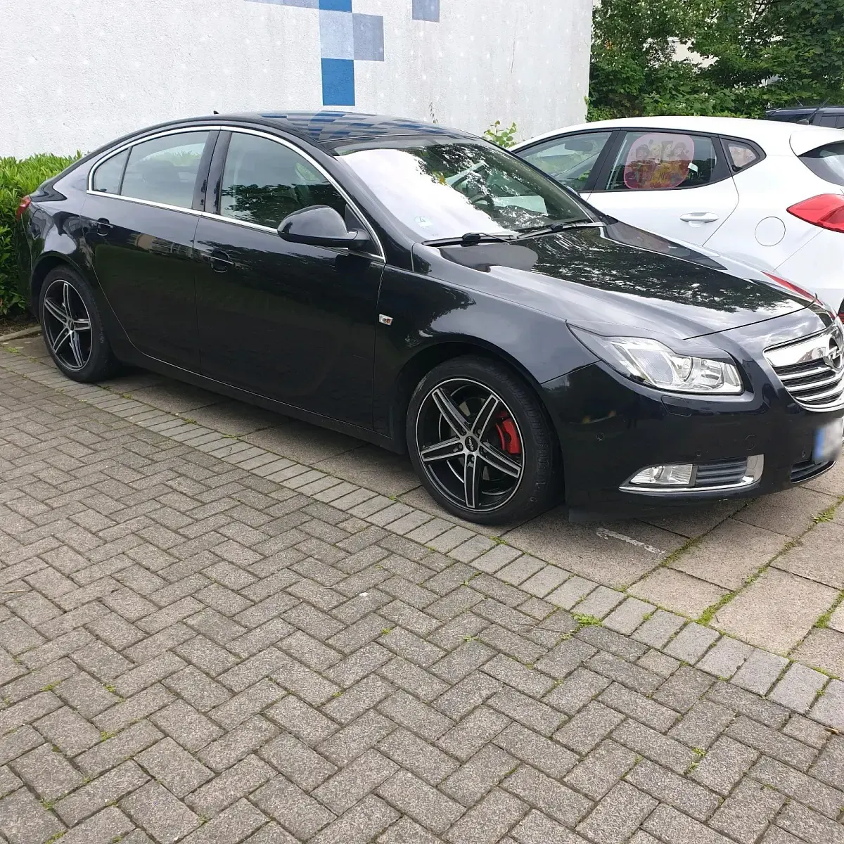Gebraucht Opel Insignia 220 PS (161 kW) 2011 Schwarz Limousine