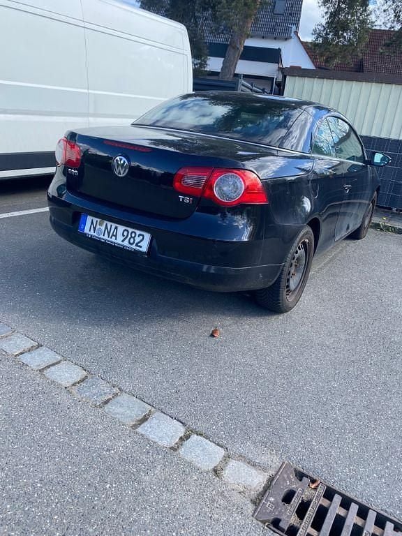 Second-hand VW Eos 116 CP (85 kW) 2008 Negru Cabrio