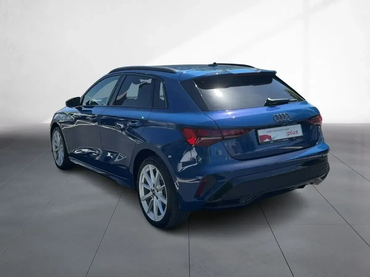 Gebraucht Audi A3 Sportback e-tron S-Line 204 PS (150 kW) 2025 Ascariblau metallic Kleinwagen