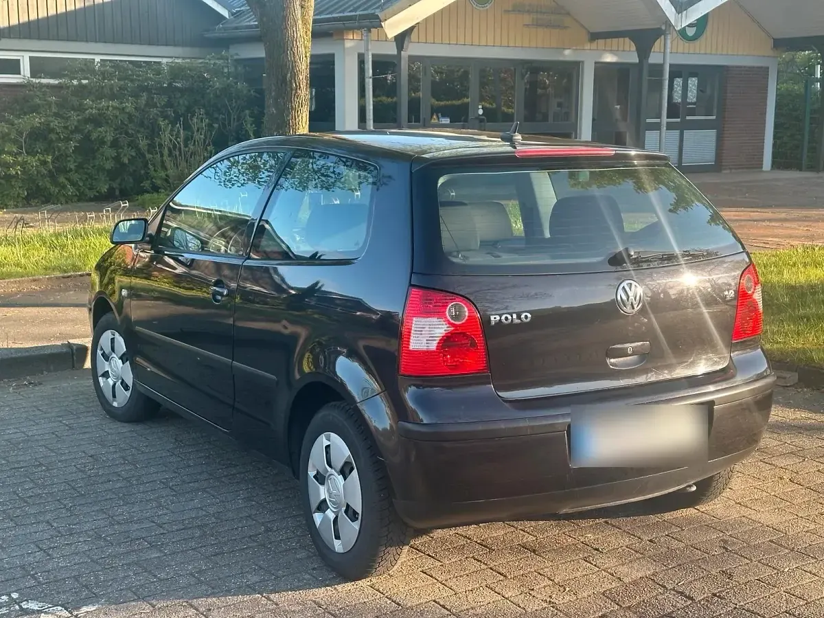 Gebraucht VW Polo 72 PS (52 kW) 2004 Schwarz Kleinwagen