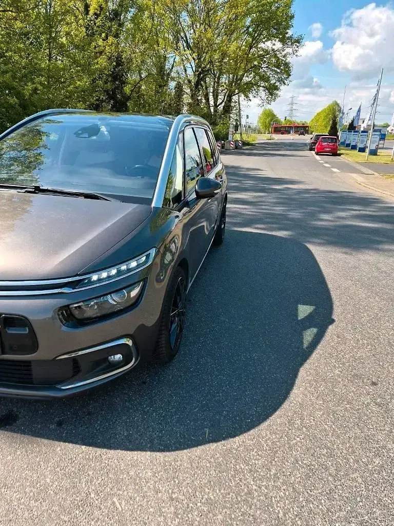 Gebraucht Citroën C4 SpaceTourer Shine 150 PS (110 kW) 2017 Braun Van / Kleinbus
