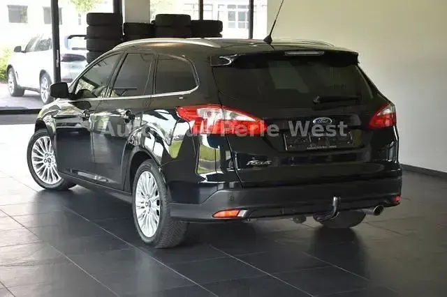 Gebraucht Ford Focus Titanium 182 PS (133 kW) 2012 Schwarz Limousine