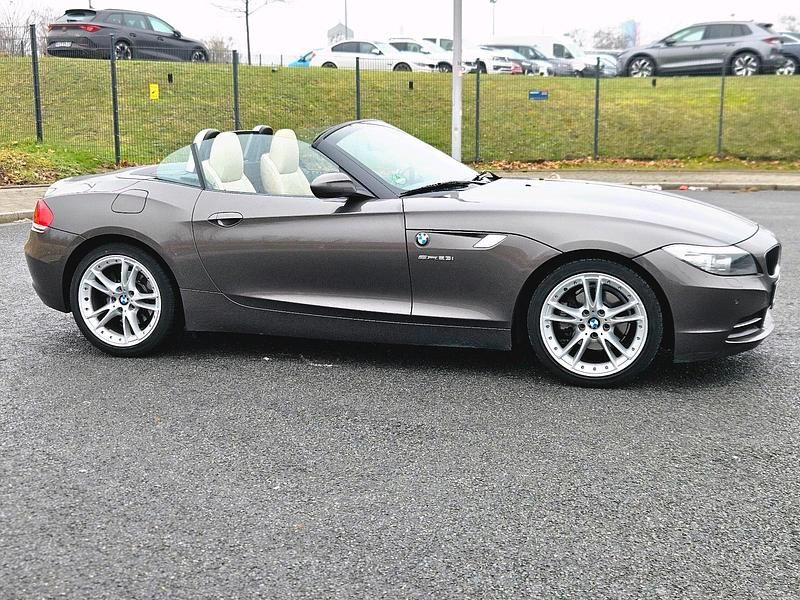 Gebraucht BMW Z4 204 PS (150 kW) 2010 Braun Cabrio