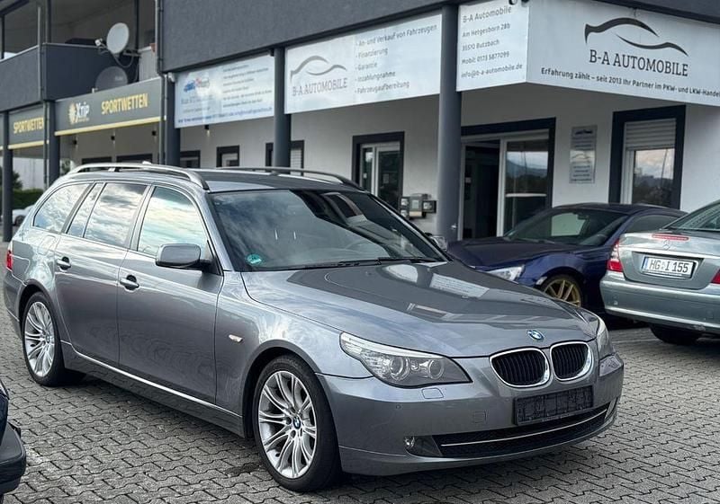 Grau Gebraucht 2009 BMW 520 Lifestyle Kombi | 7.900 € - Bild 1/4