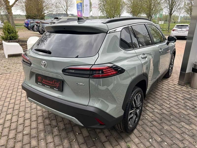 Gebraucht Toyota Corolla Cross 140 PS (102 kW) 2026 Grün SUV