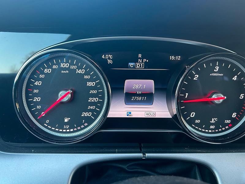 Gebraucht Mercedes 220 2018 Andere farben Limousine