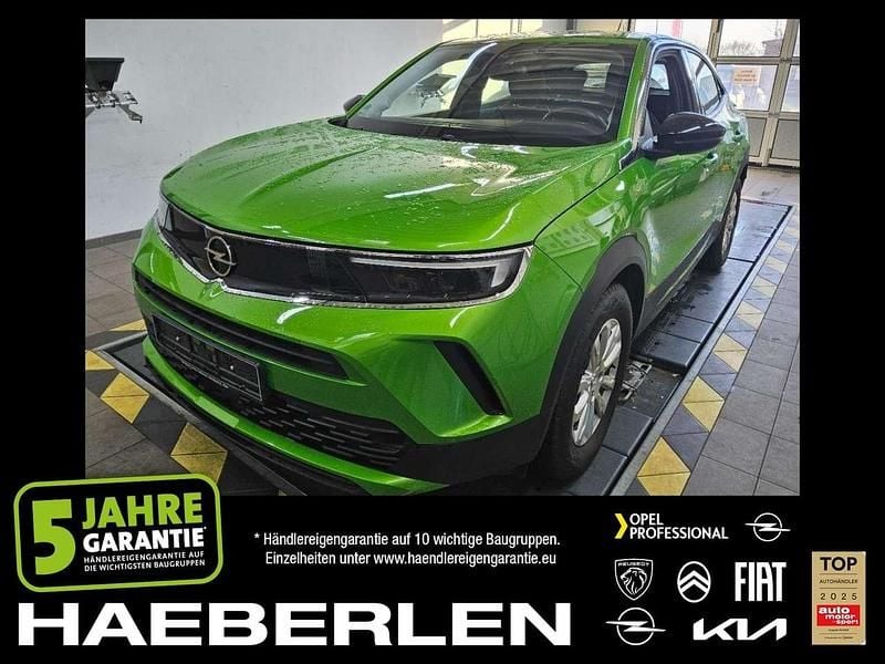 Matcha green/ikone gruen (metallic) Gebraucht 2021 Opel Mokka-e Edition SUV | 13.880 € (Guter Preis) - Bild 1/4