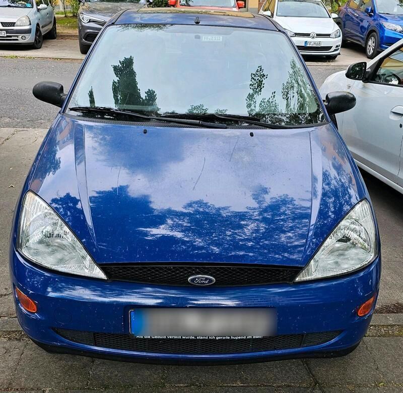 Blau Gebraucht 2000 Ford Focus Limousine | 600 € (Guter Preis) - Bild 1/3