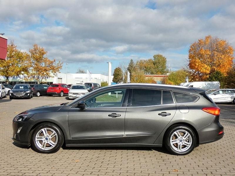 Gebraucht Ford Focus Cool & Connect 120 PS (88 kW) 2019 Grau Limousine