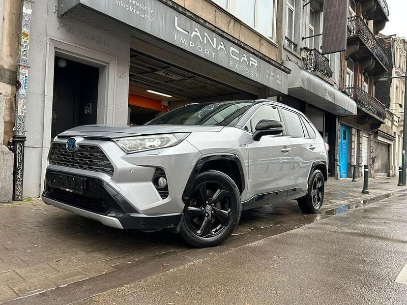 Silber Gebraucht 2020 Toyota RAV4 Hybrid Plus SUV | 20.650 € (Superpreis) - Bild 1/4