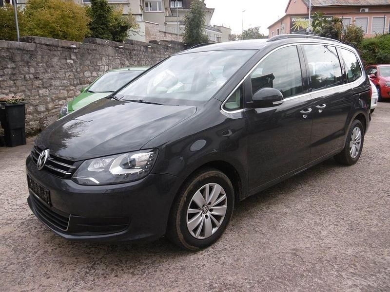 Grau Gebraucht 2010 VW Sharan Van / Kleinbus | 6.500 € (Guter Preis) - Bild 1/4