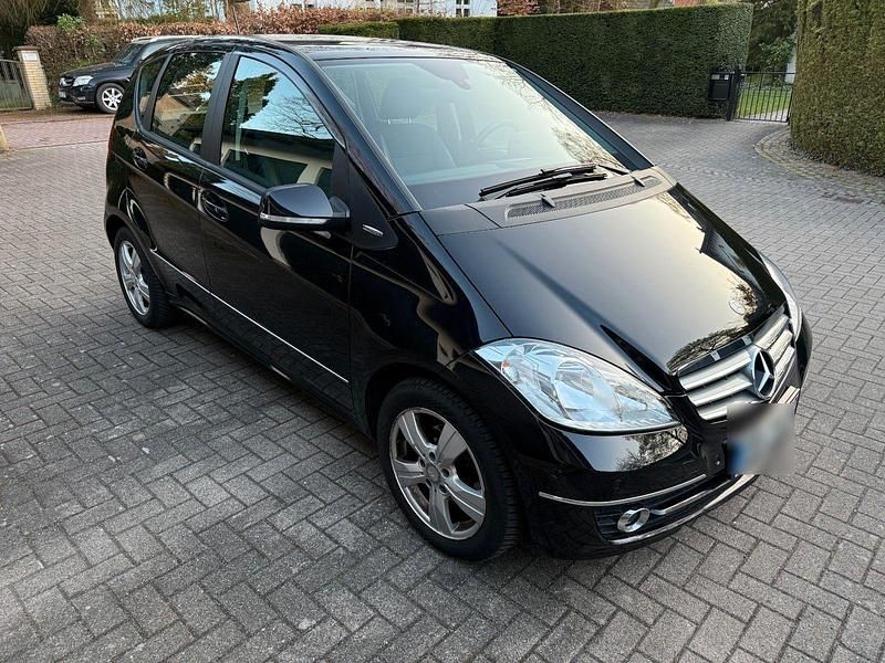 Gebraucht Mercedes A160 Elegance 95 PS (69 kW) 2011 Schwarz Van / Kleinbus