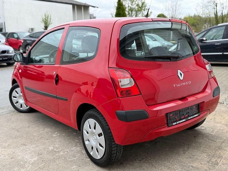 Gebraucht Renault Twingo Authentique 58 PS (42 kW) 2008 Rot Kleinwagen