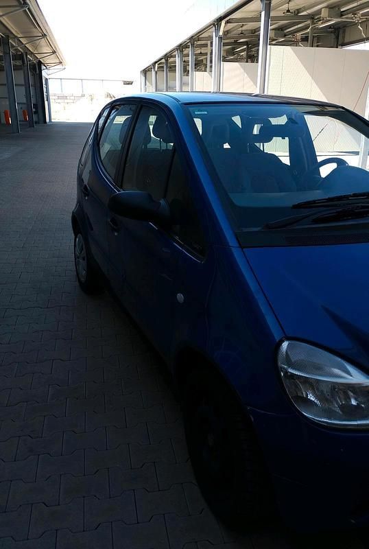 Gebraucht Mercedes A160 102 PS (75 kW) 2001 Blau Kleinwagen