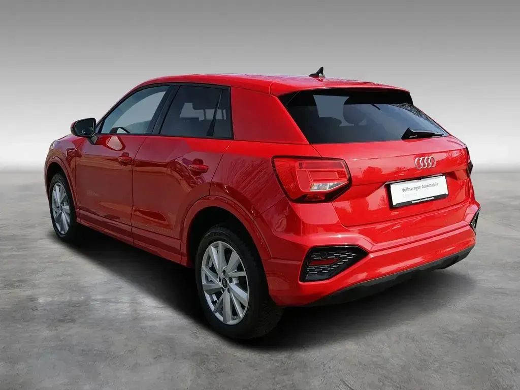 Second-hand Audi Q2 Advanced 150 CP (110 kW) 2026 Roșu SUV