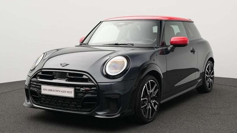 Grau Gebraucht 2024 Mini John Cooper Works Kleinwagen | 32.419 € (Superpreis) - Bild 1/4