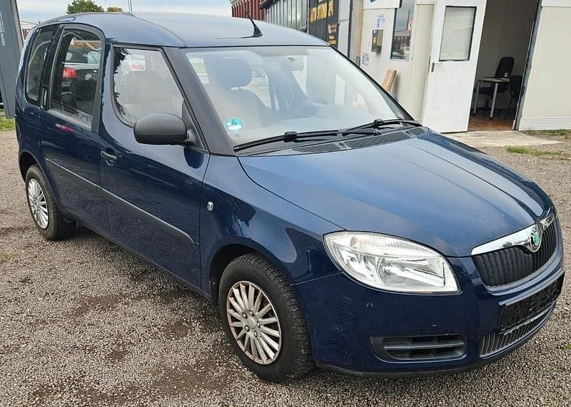 Blau Gebraucht 2009 Skoda Roomster Kombi | 899 € (Superpreis) - Bild 1/4