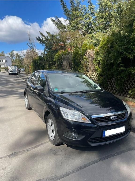 Gebraucht Ford Focus 101 PS (74 kW) 2011 Schwarz Limousine