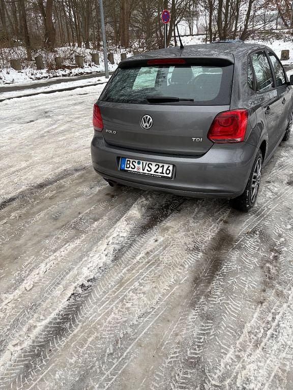 Gebraucht VW Polo Comfortline 90 PS (66 kW) 2012 Grau Kleinwagen